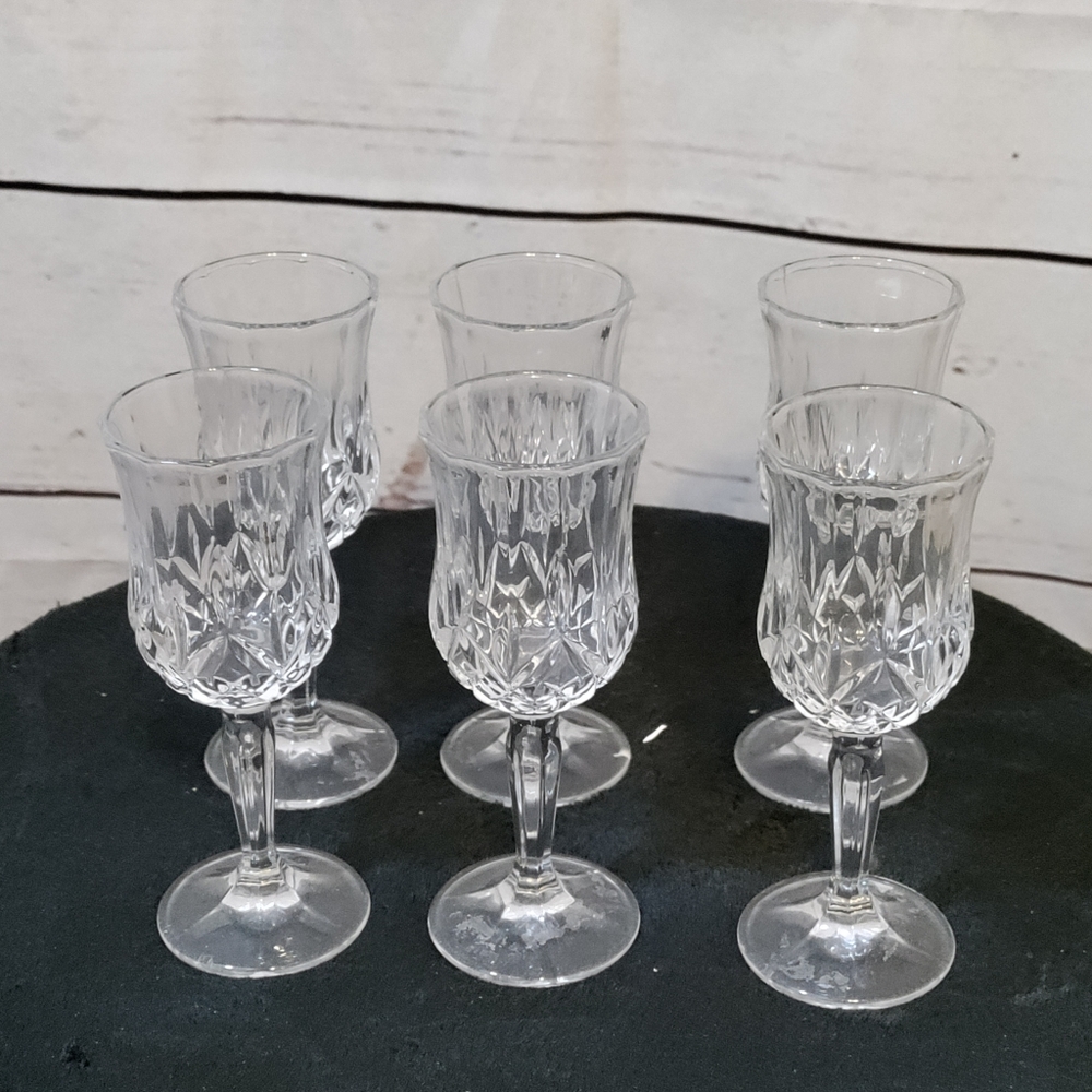 Set of 6 Crystal Wine Glasses